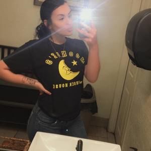 Meet your Posher, Danielle